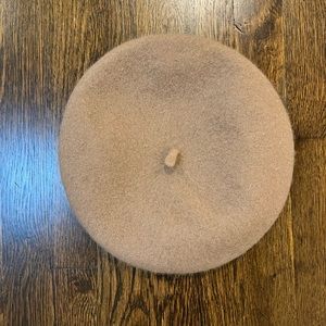 Beret hat